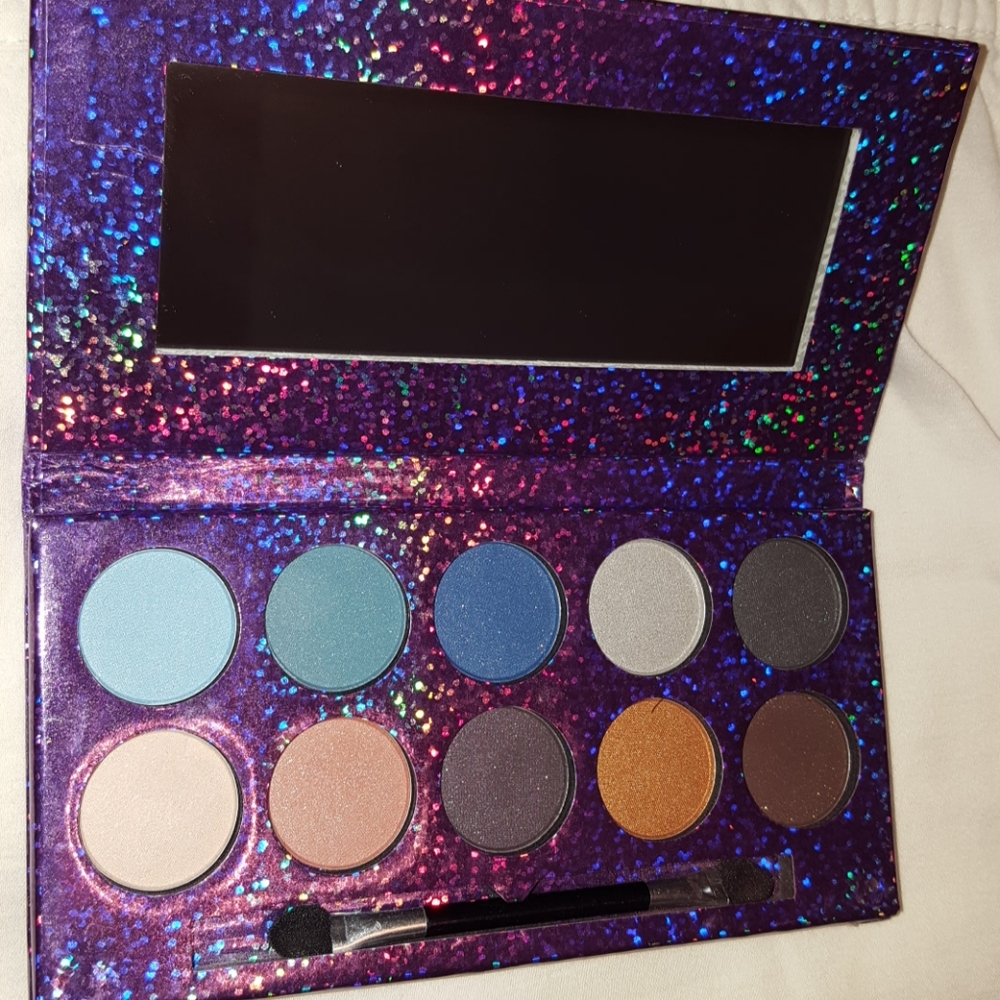 Makeup - Eye shadow kit